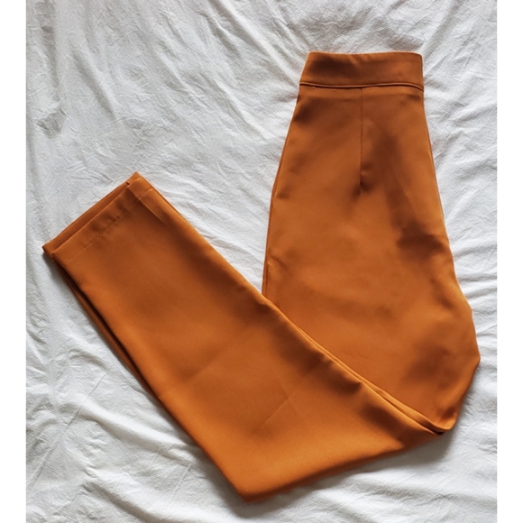 Mustard Cropped Pants - Picture 4 of 6